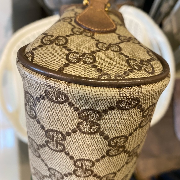 VINTAGE GUCCI CROSSBODY - Picture 5 of 14